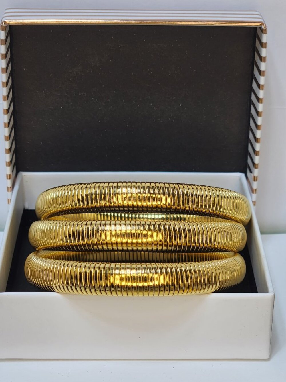 Flex Snake Chain Bracelet- Set of 3 (12mm wide)- Gold - Picture 3 of 6